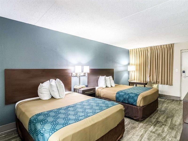 Econo Lodge Крествю Екстериор снимка